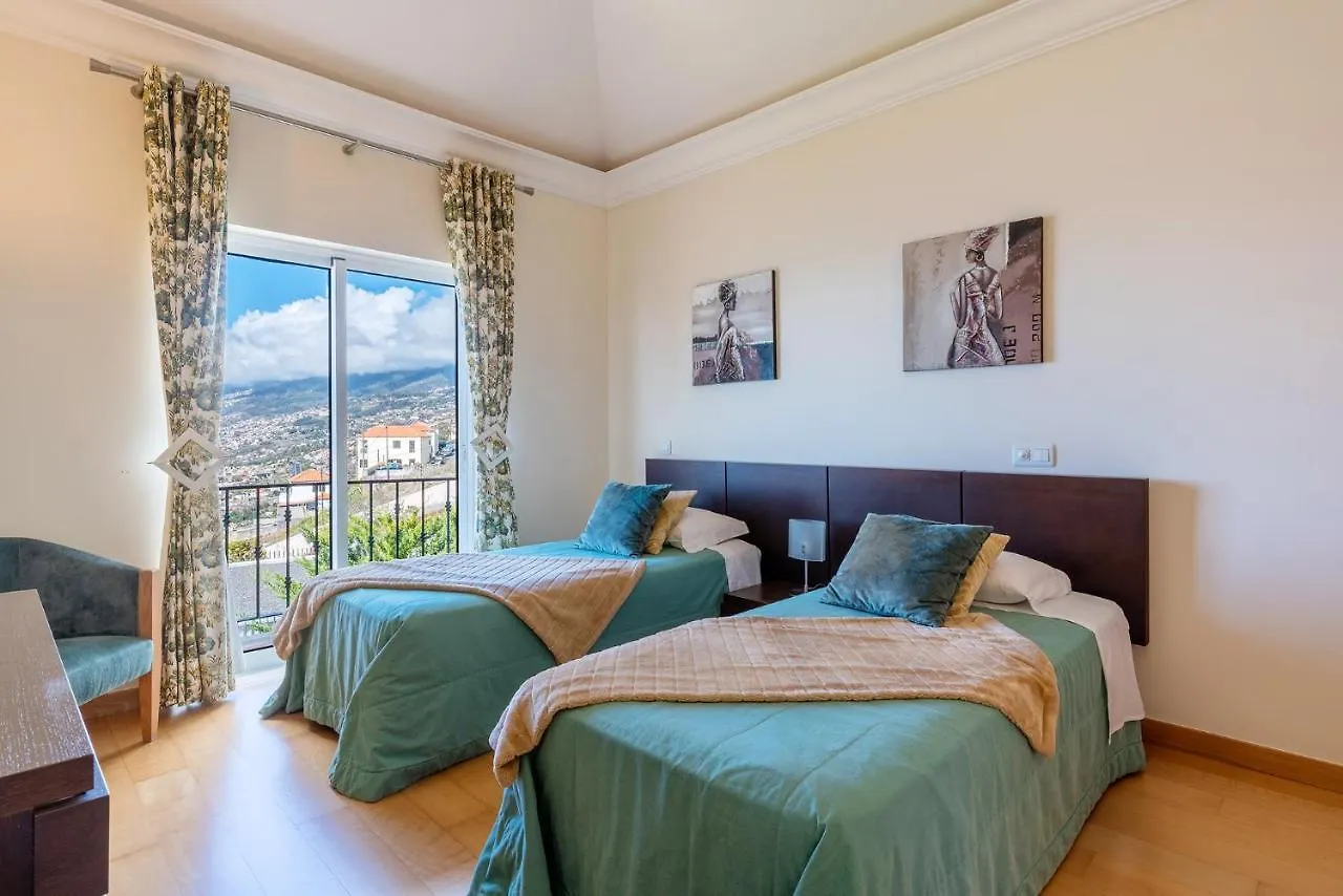Luxury Two Bedroom Palheiro Village By Hr Madeira Фуншал Апартаменты