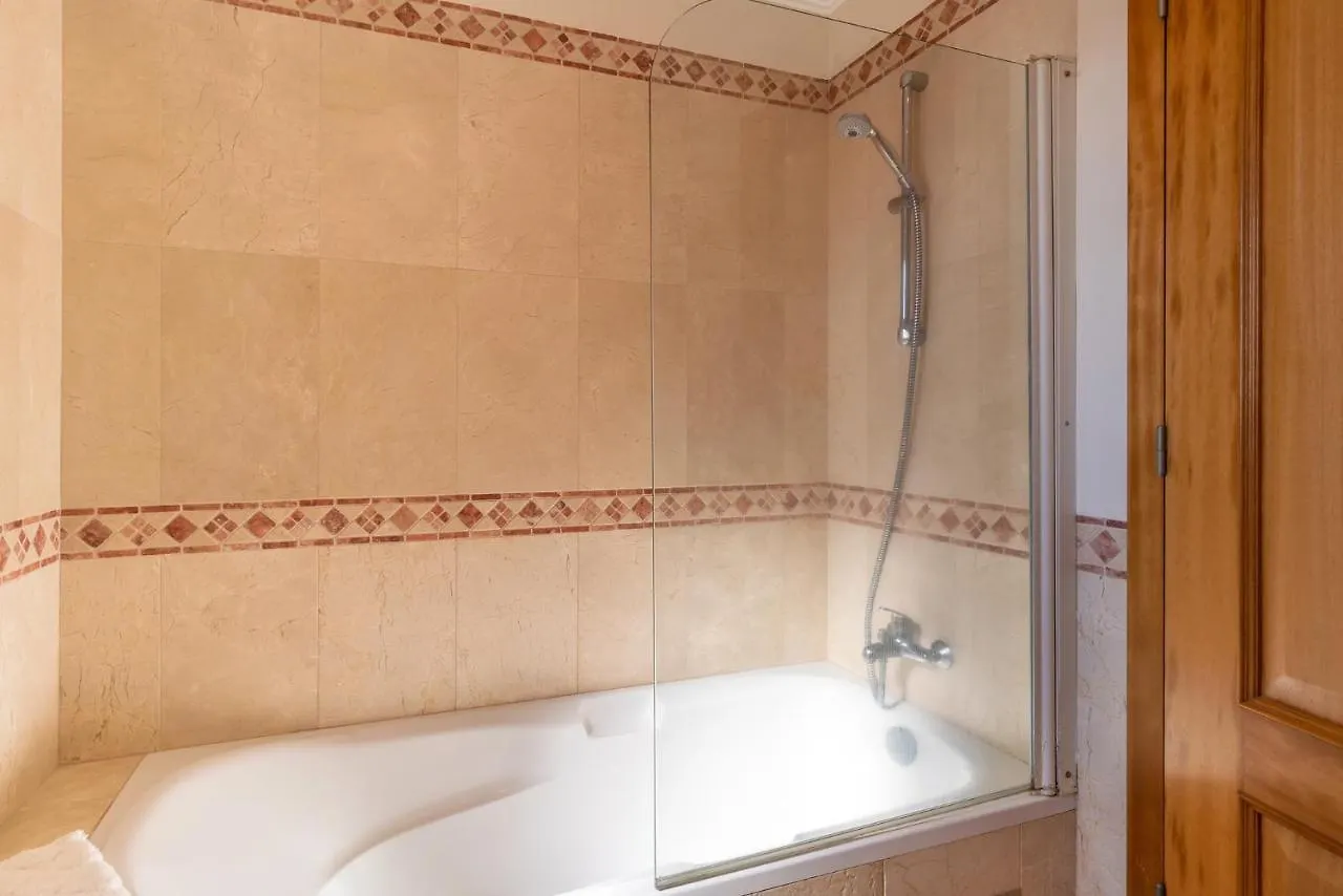 Апартаменты Luxury Two Bedroom Palheiro Village By Hr Madeira Фуншал Португалия